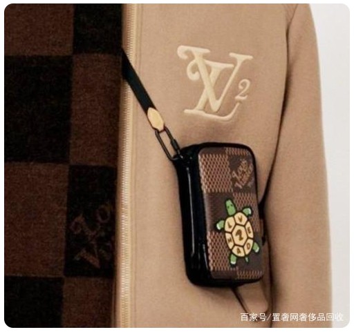 奢侈品包包“年輕化” 聯(lián)名款回收獲高價(jià)