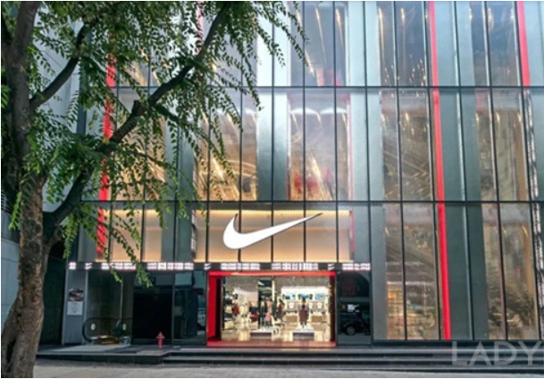 LVMH業(yè)績超預期刺激多個奢侈品股價上漲；Nike推出舉措打擊球鞋炒賣行為